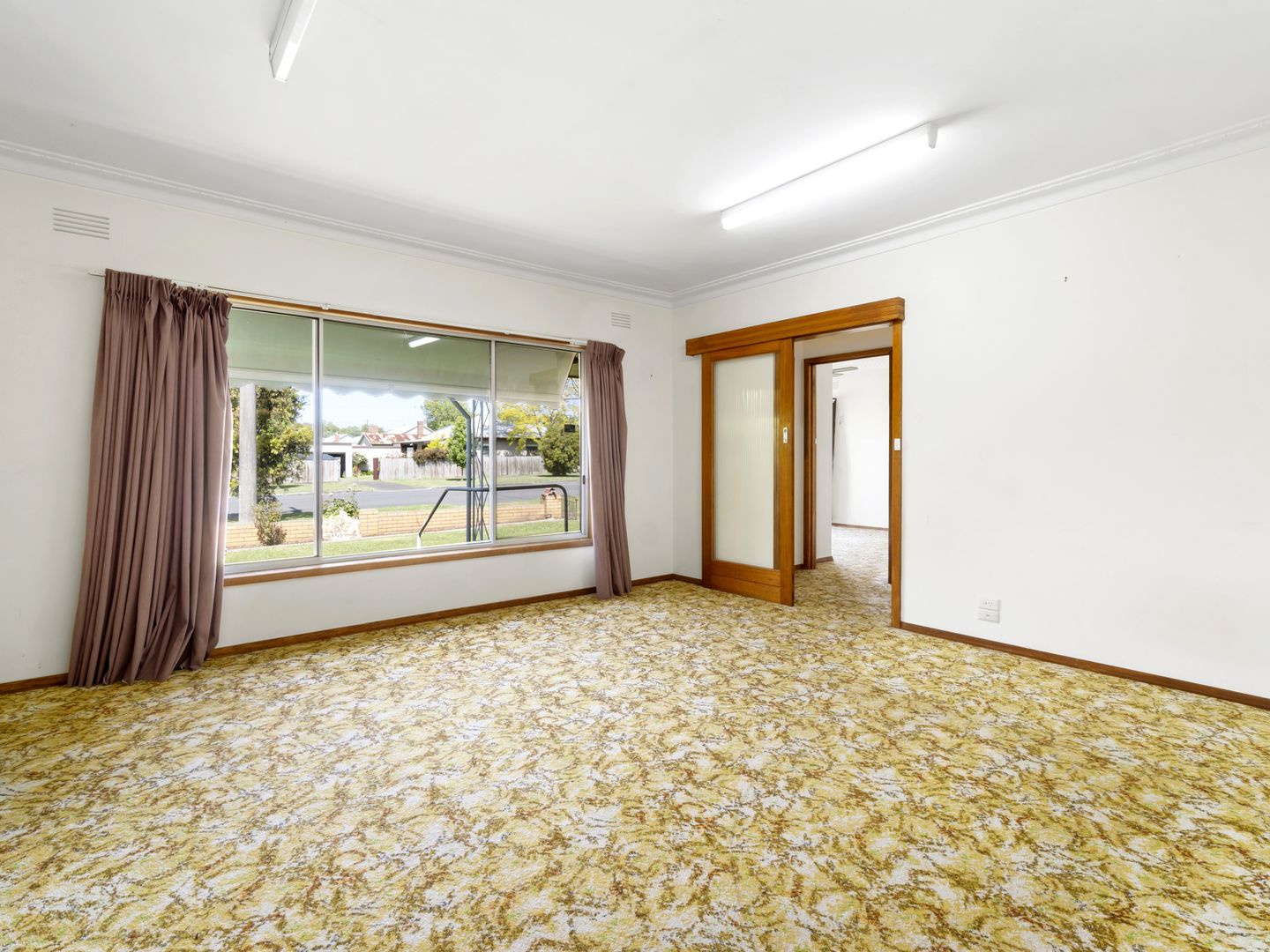 55 Walker Street, Cobden VIC 3266, Image 2