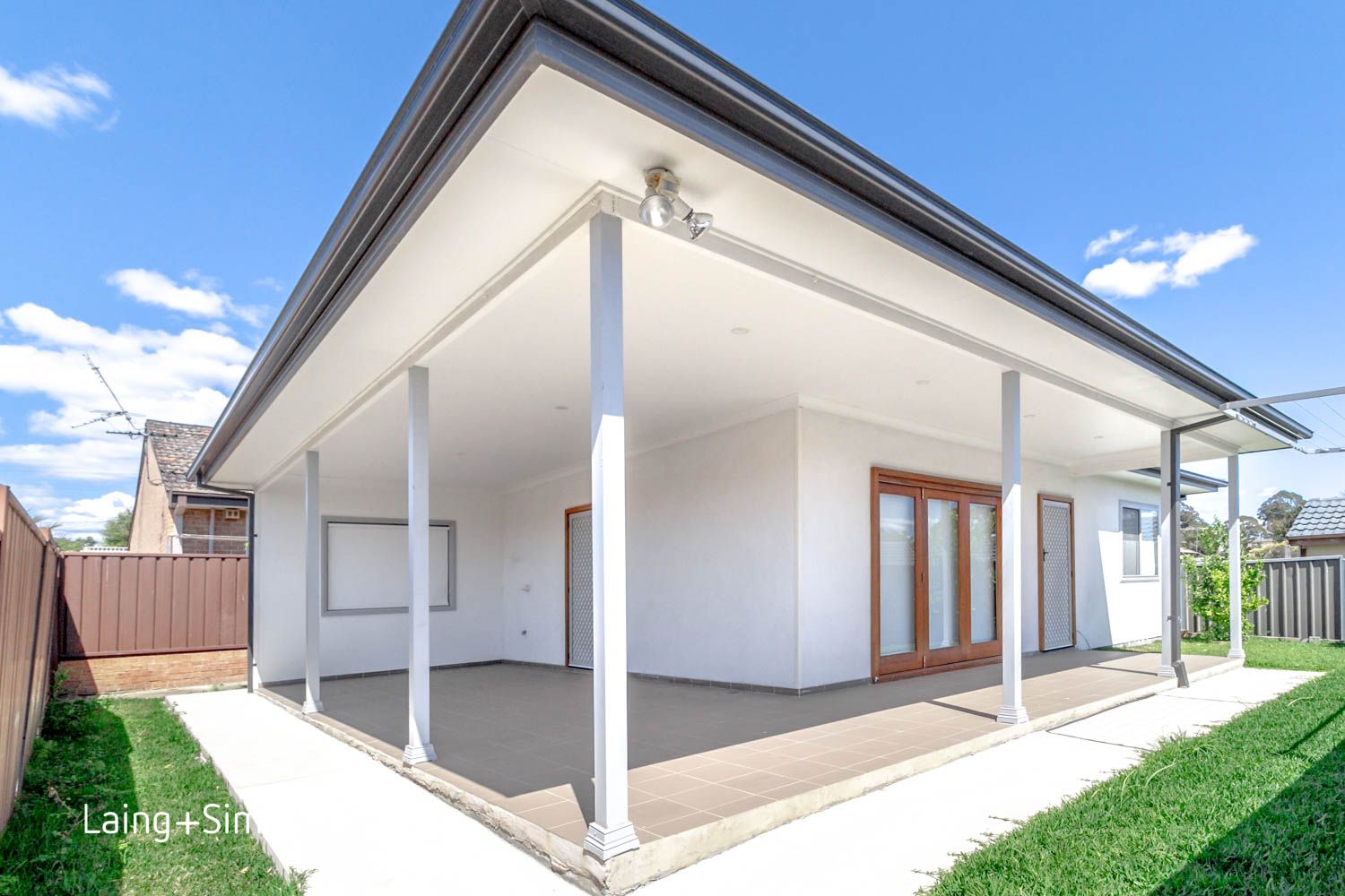 2 bedrooms House in 8a Cutler Street ST MARYS NSW, 2760