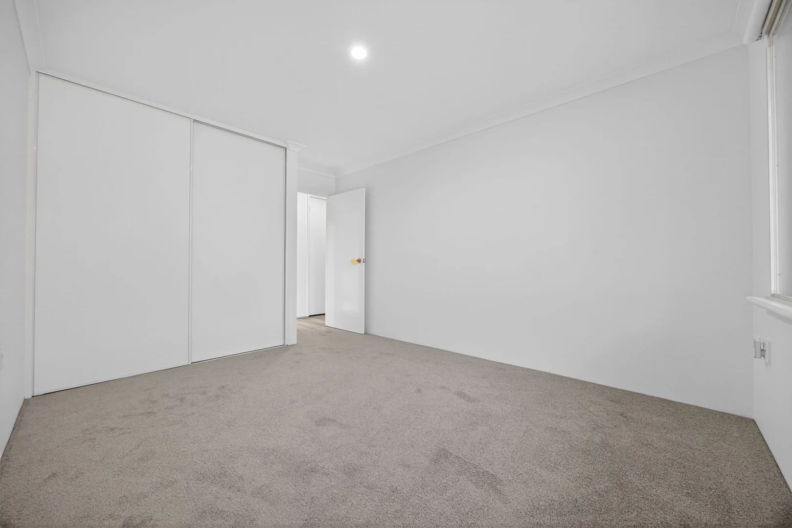 Additional image 22 of 1/39 Elizabeth Street, Cloverdale WA 6105