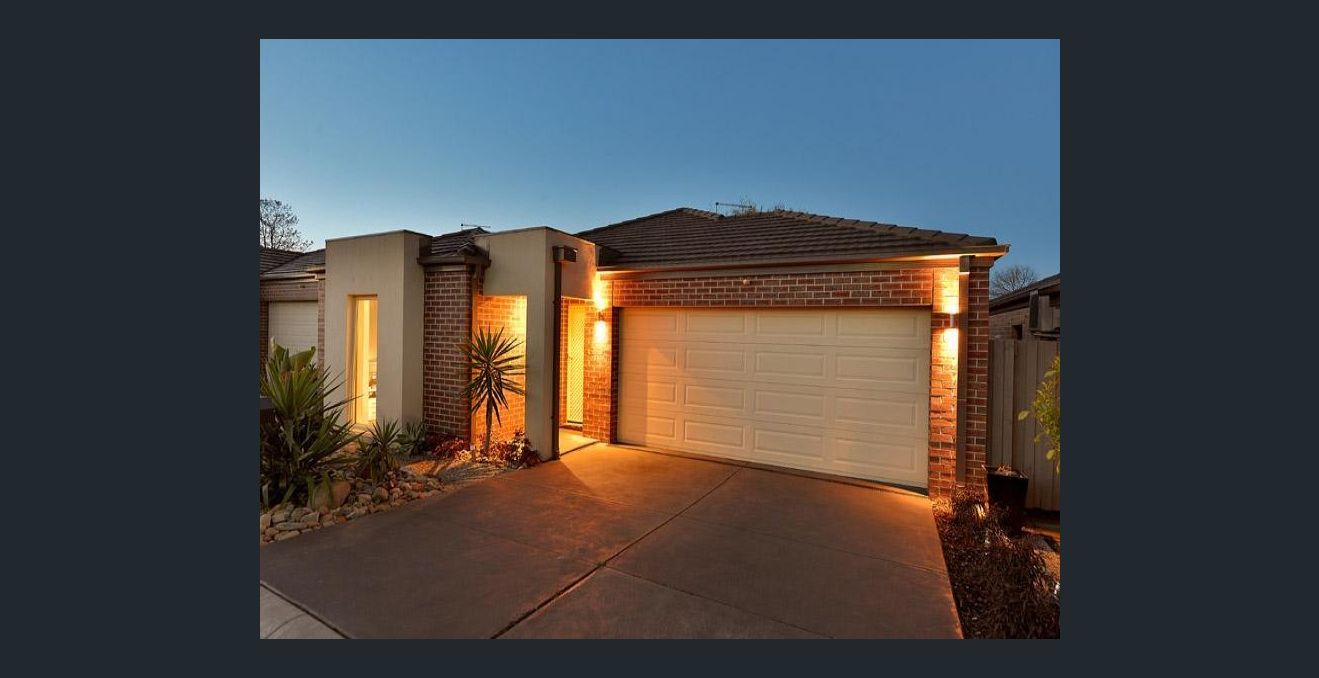 23 Treerise Boulevard, Ferntree Gully VIC 3156 House For Rent 570