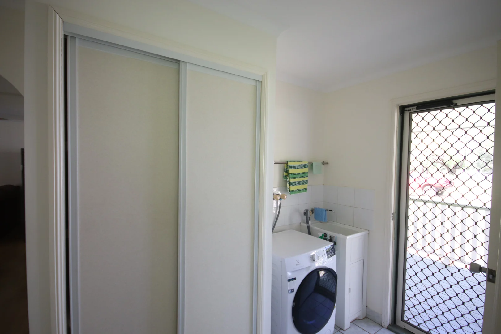 Additional image 8 of 112 Lyons Street, Mundubbera QLD 4626