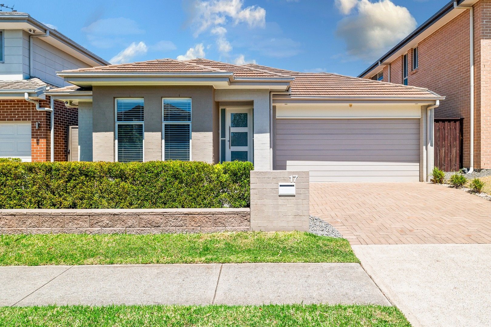 17 Sandstock Street, Moorebank NSW 2170, Image 0