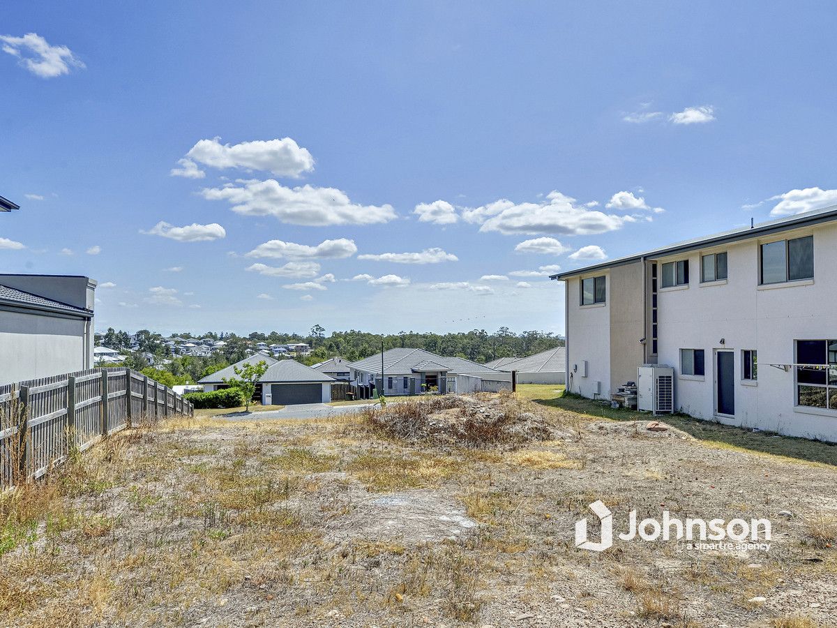 8 Penglase Place, Doolandella QLD 4077, Image 2