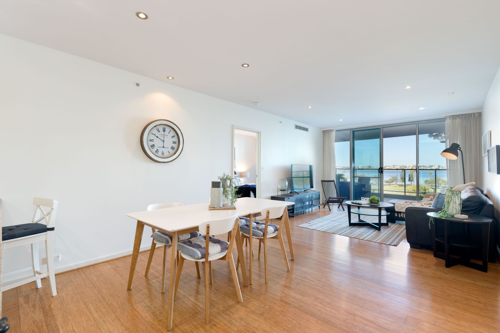 76/132 Terrace Road, Perth WA 6000, Image 2