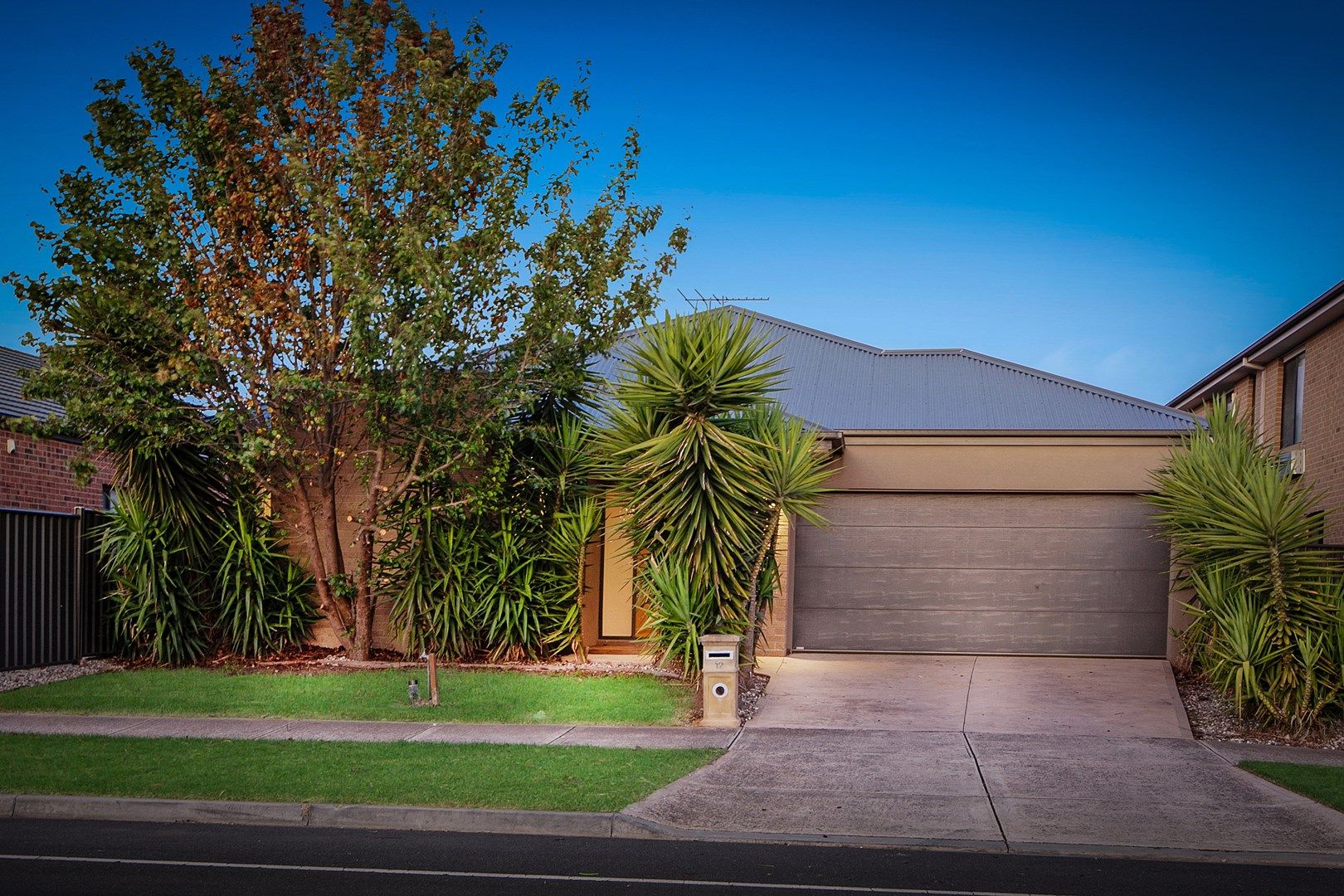 12 Barmah Drive, South Morang VIC 3752, Image 0