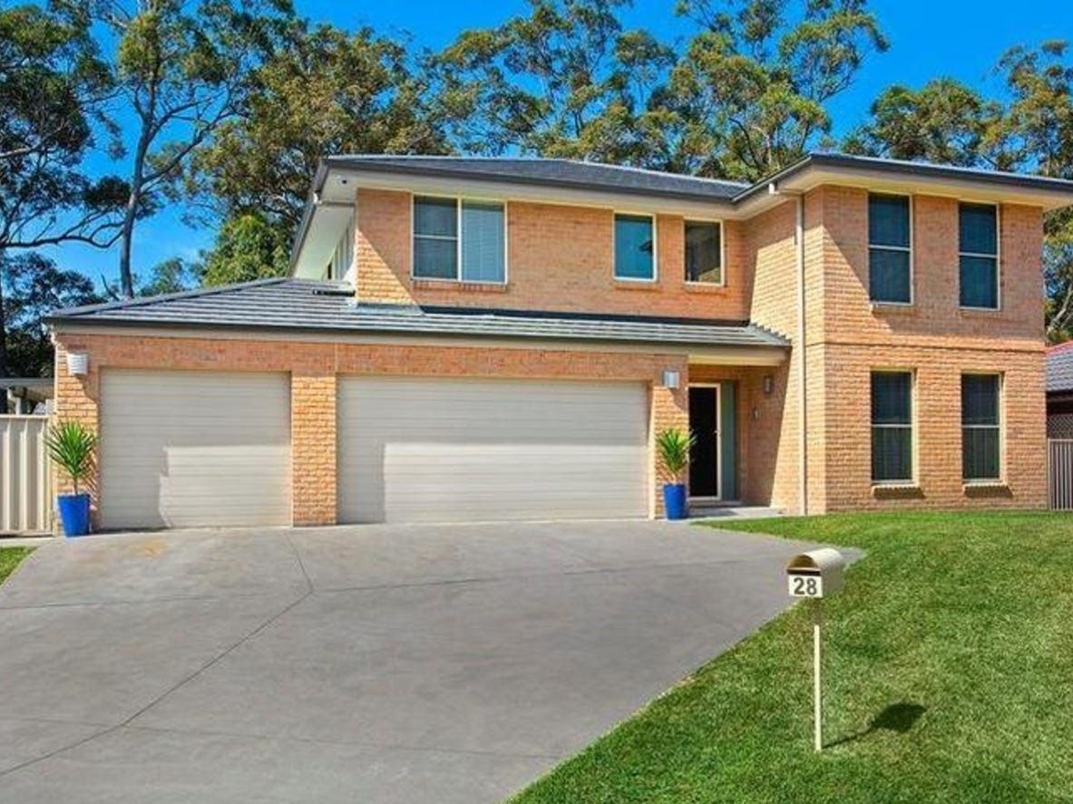 5 bedrooms House in 28 Carrabella Avenue SPRINGFIELD NSW, 2250