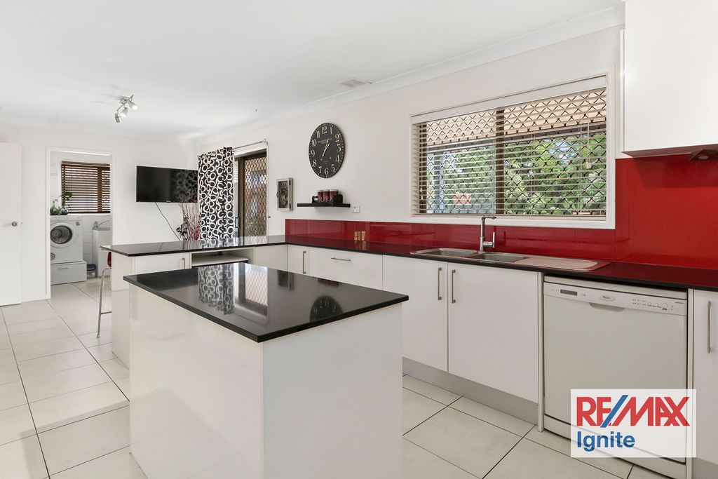 10 Edinglassie Street, Seventeen Mile Rocks QLD 4073, Image 1