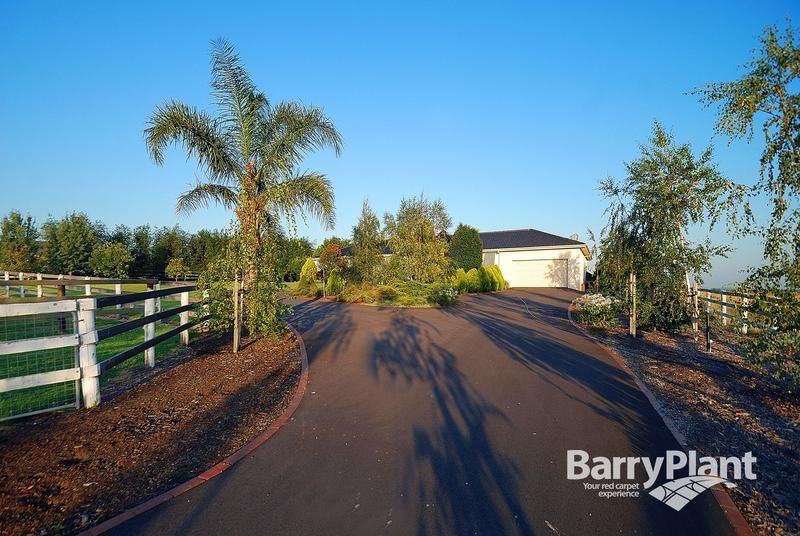 55 Mt Ararat Road South, NAR NAR GOON VIC 3812, Image 2