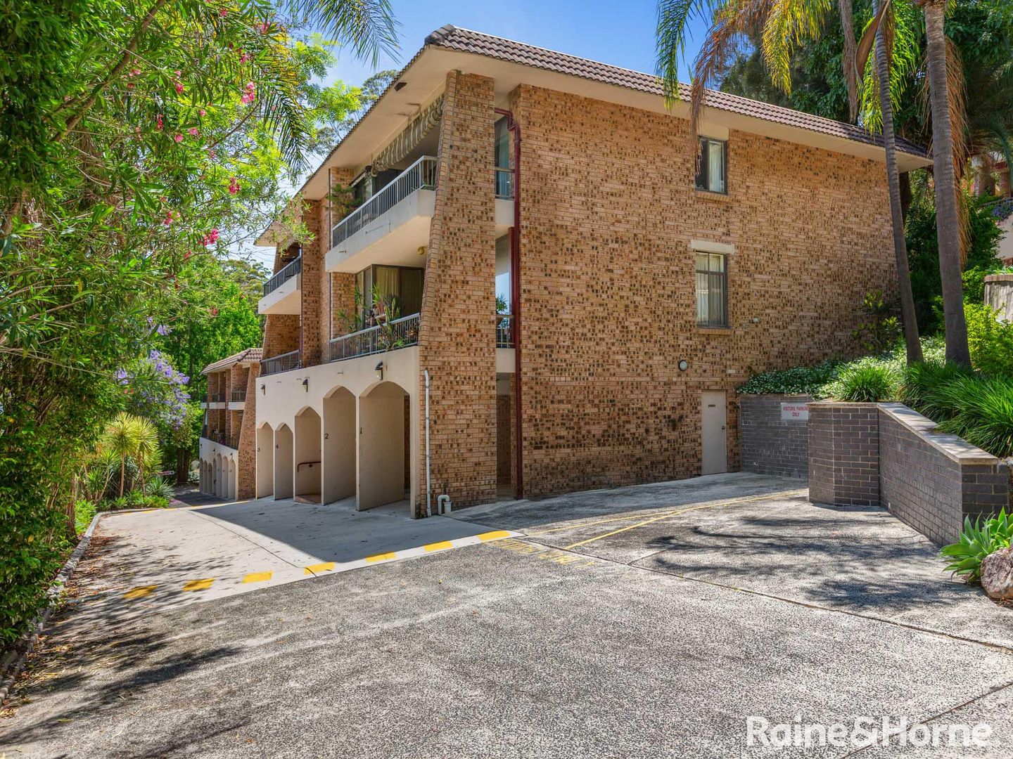 10 62 Beane Street Gosford Nsw 2250 Apartment For Rent 380 Domain