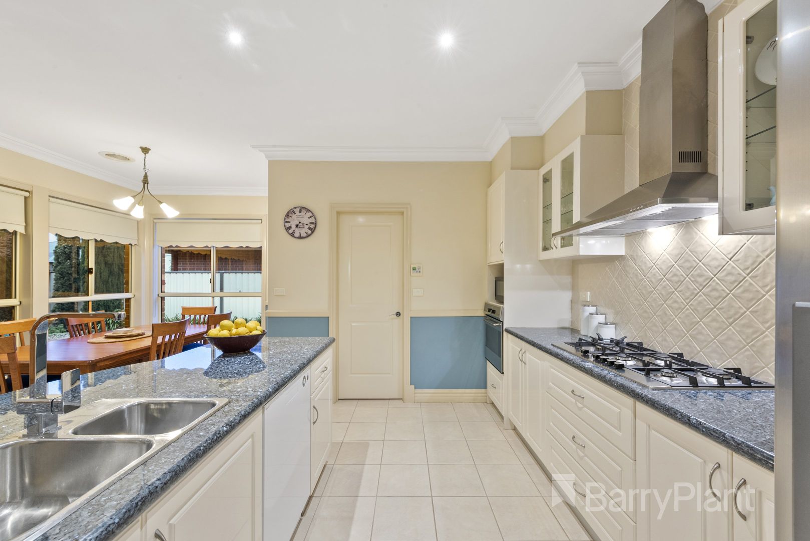 12 Simon Court, Werribee VIC 3030, Image 1