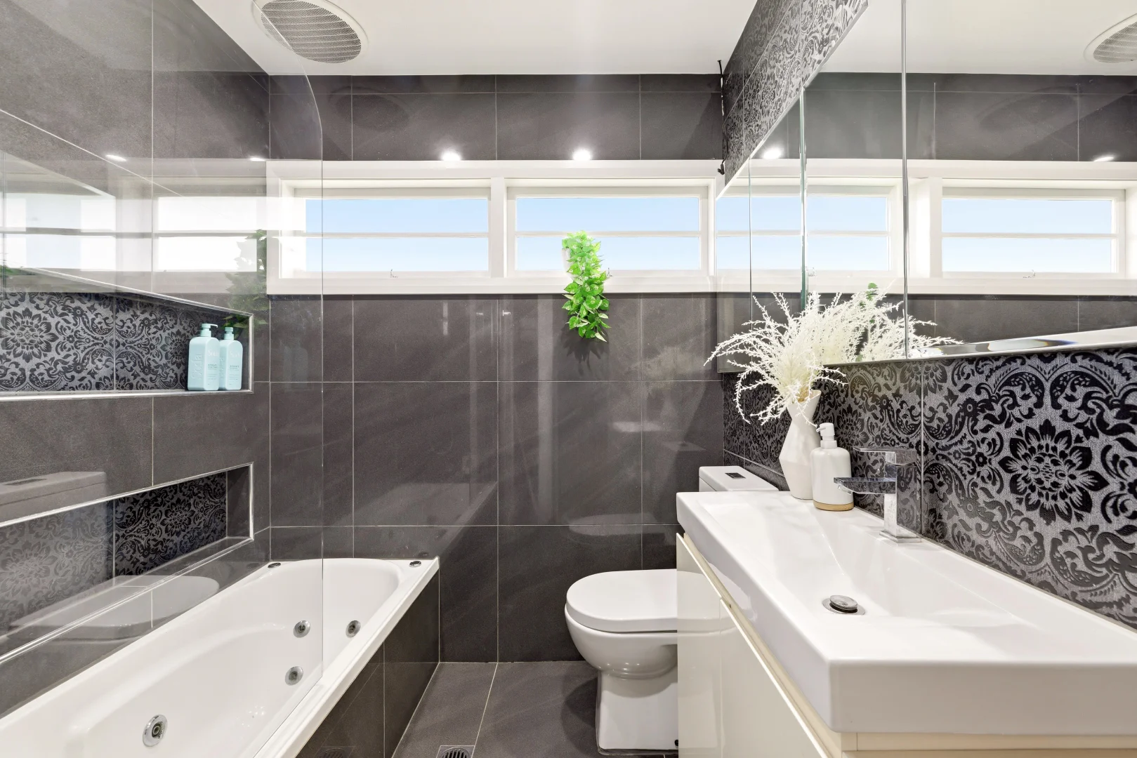 Additional image 14 of 8 Banim Street, Aspley QLD 4034