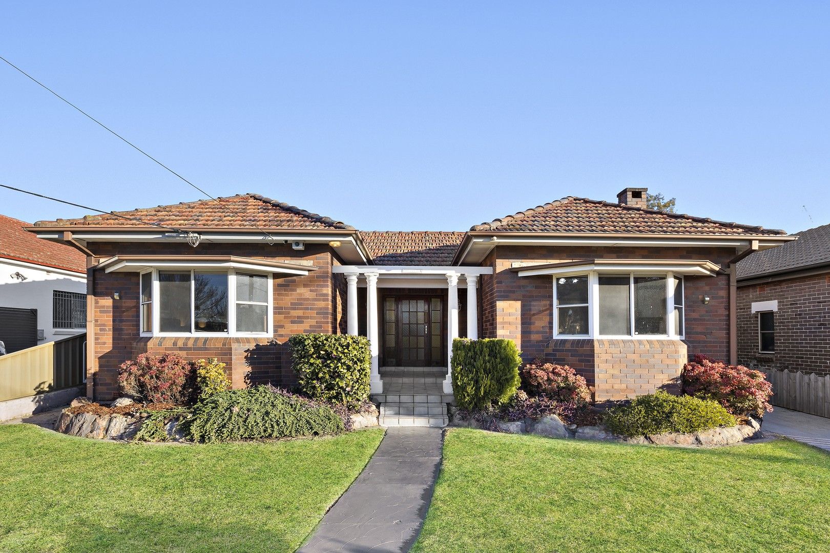 4 bedrooms Apartment / Unit / Flat in 39 Thomas Street PARRAMATTA NSW, 2150