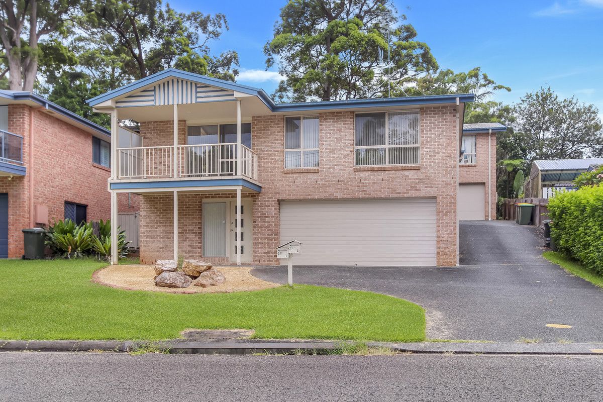 3 bedrooms Townhouse in 1/26B Waniora Parkway PORT MACQUARIE NSW, 2444