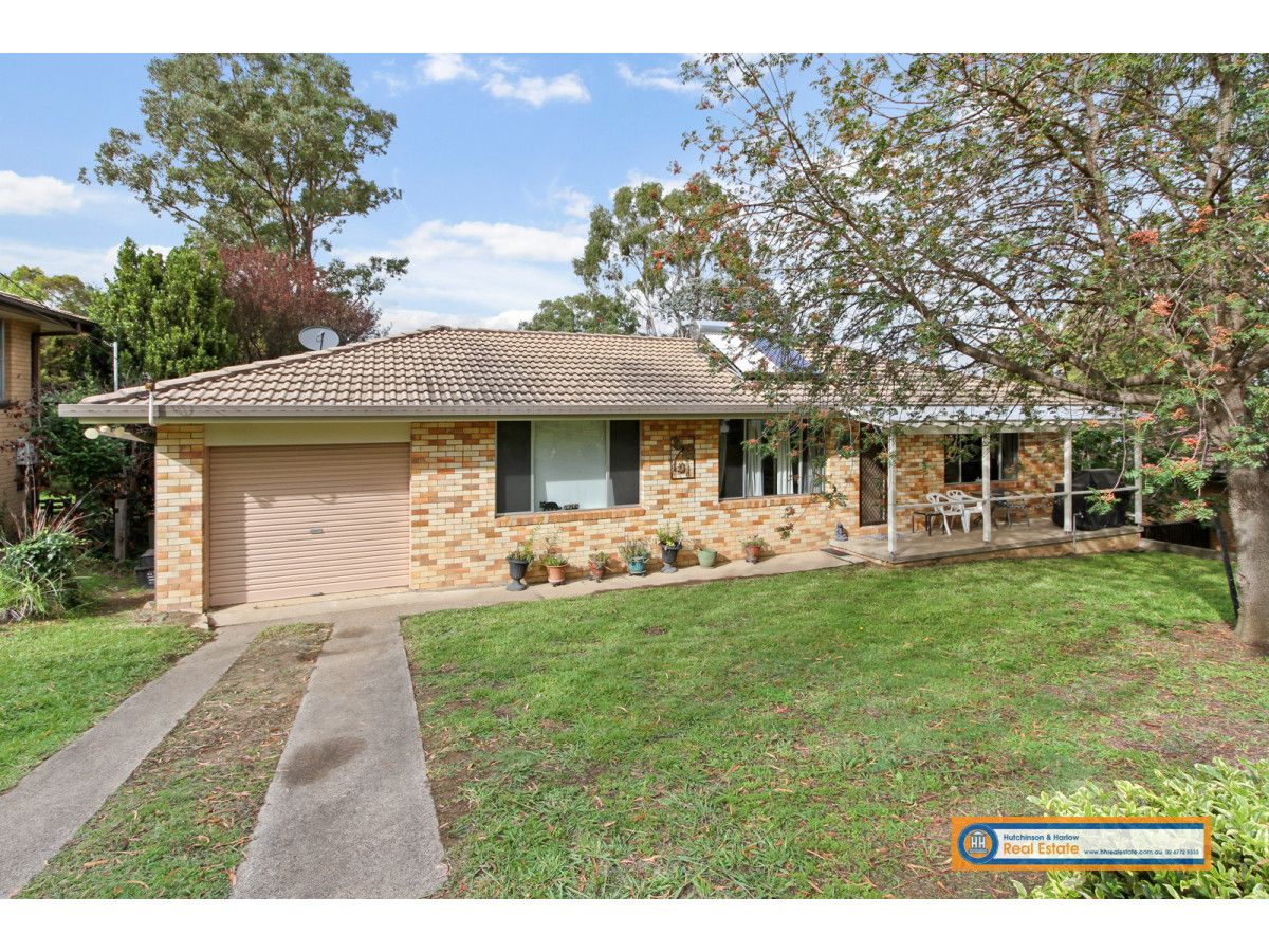 4 Schultz Avenue Armidale Nsw 2350 Domain