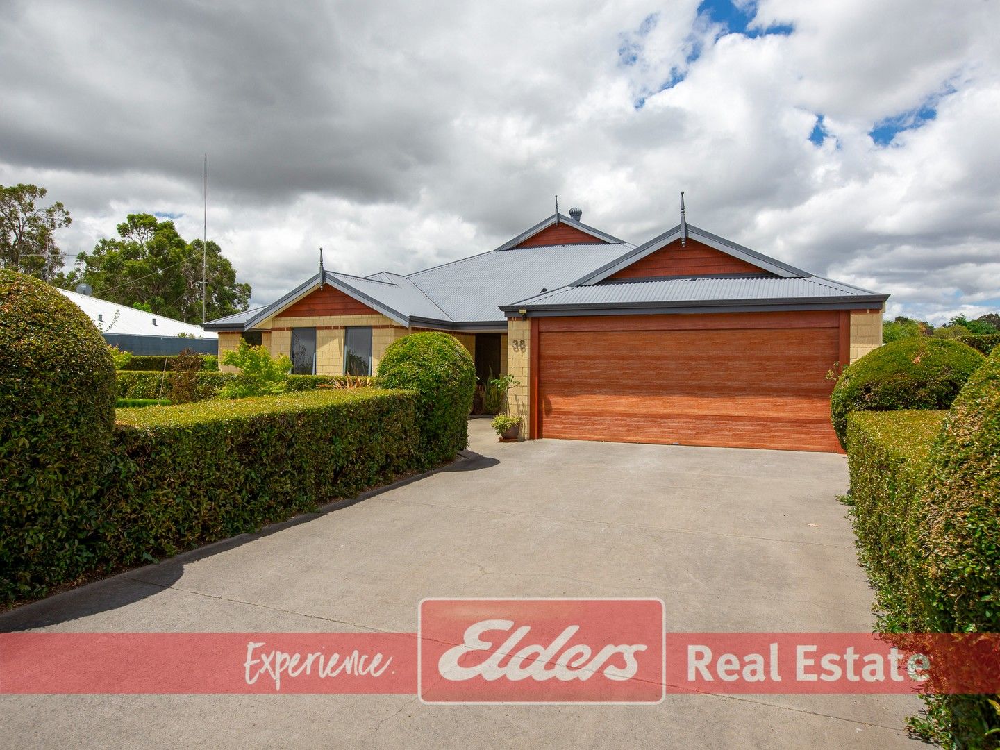 38 LESCHENAULTIA CIRCLE, Donnybrook WA 6239, Image 0