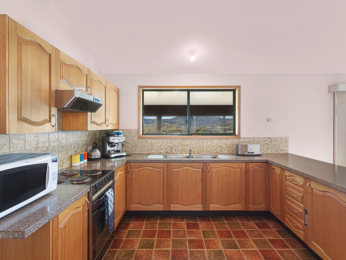 59 Lowanna Avenue, Forresters Beach NSW 2260, Image 2