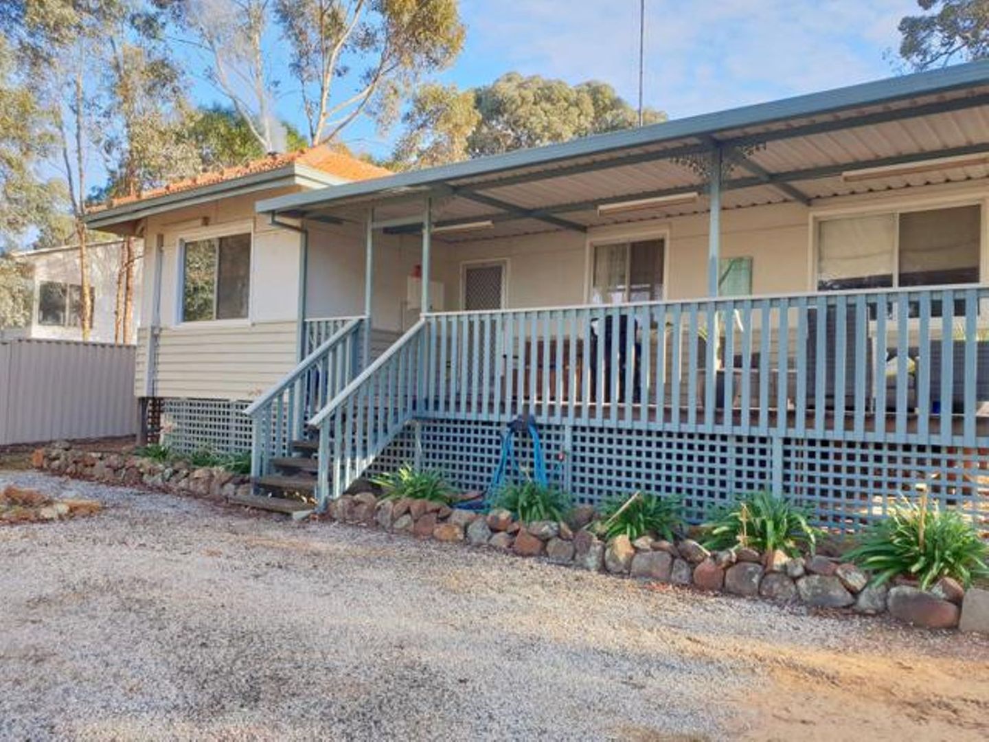 6 White Street, Wandering WA 6308, Image 1