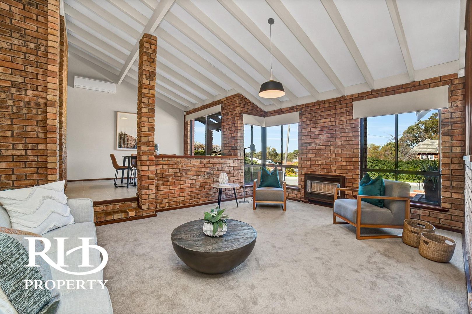 27 Barclay Road, Kardinya WA 6163, Image 2