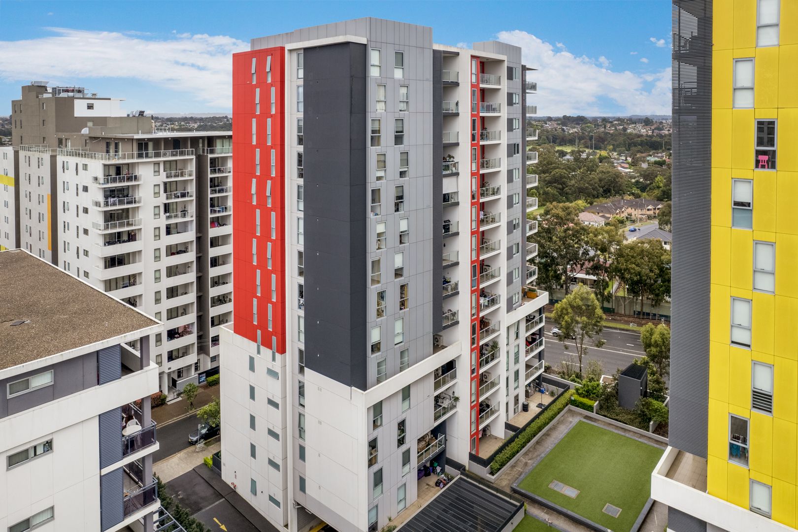 114/2 Browne Parade, Warwick Farm NSW 2170, Image 2