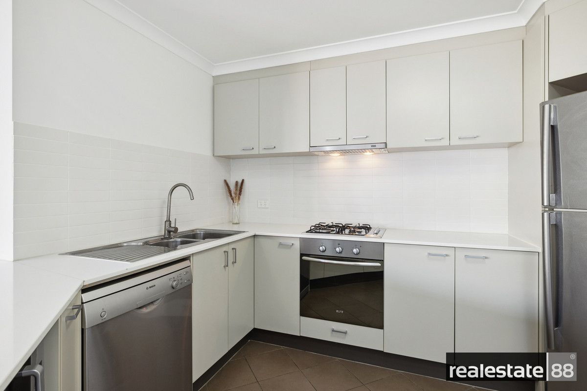 38/76 Newcastle Street, Perth WA 6000, Image 2