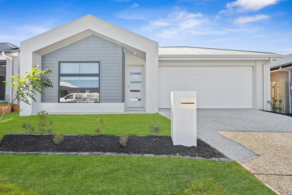 1/5 Juniper Street, Logan Reserve QLD 4133