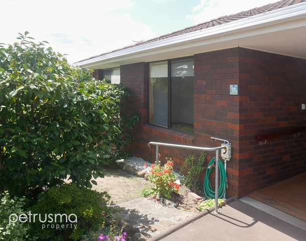 8/15 Park Road, Lindisfarne TAS 7015