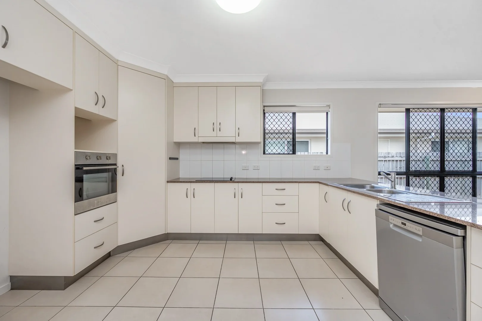 Additional image 2 of 76 Kinnardy Street, Burdell QLD 4818