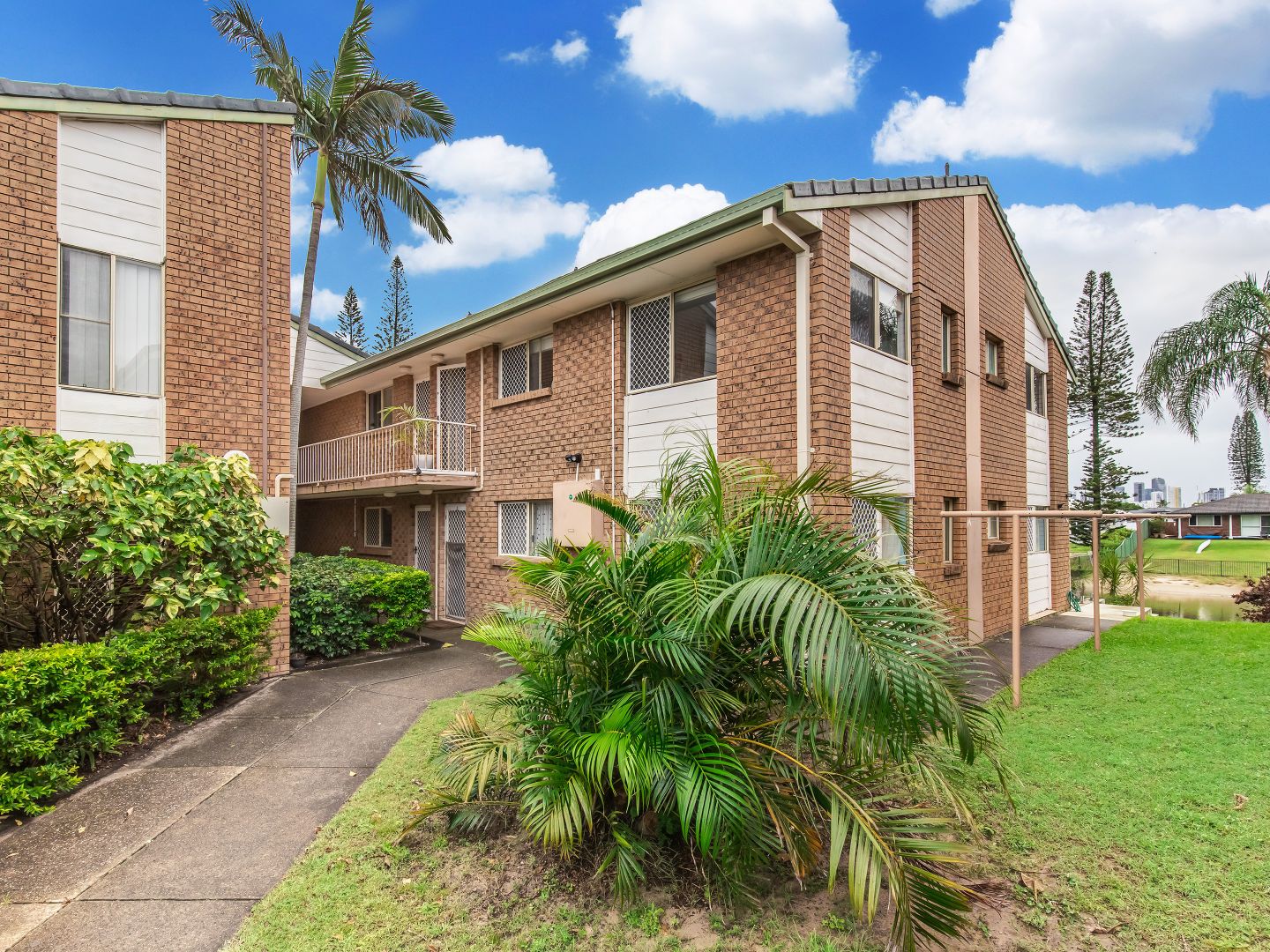 5/45 Karbunya Street, Mermaid Waters QLD 4218, Image 2