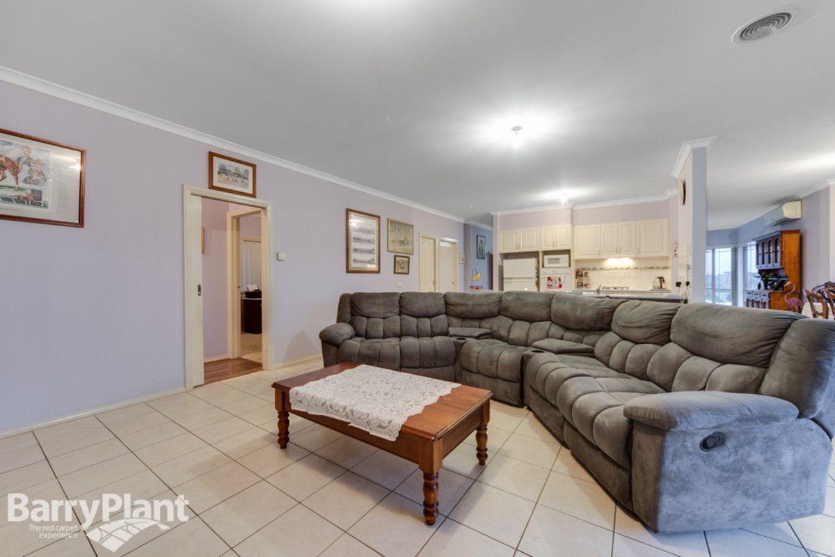 5 Kenneth Court, Neerim South VIC 3831, Image 2