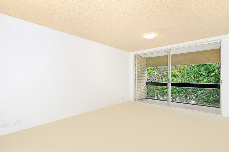 1 bedrooms Apartment / Unit / Flat in 207/8 New McLean Street EDGECLIFF NSW, 2027