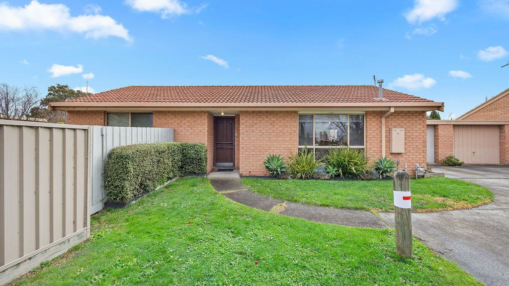 4/12 Rowlands Street, Sebastopol VIC 3356, Image 0