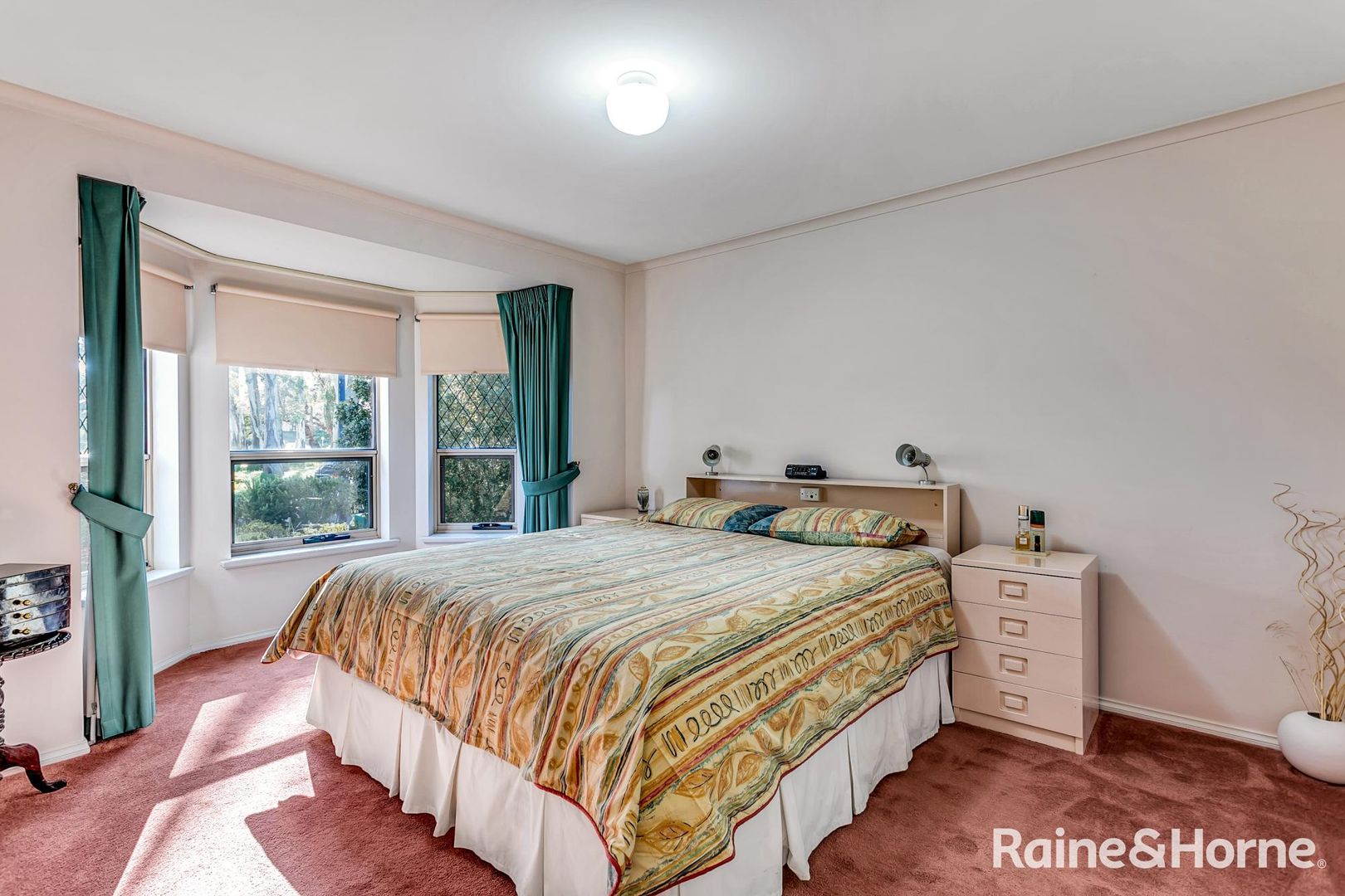 10 Riddoch Crescent, Woodcroft SA 5162, Image 2