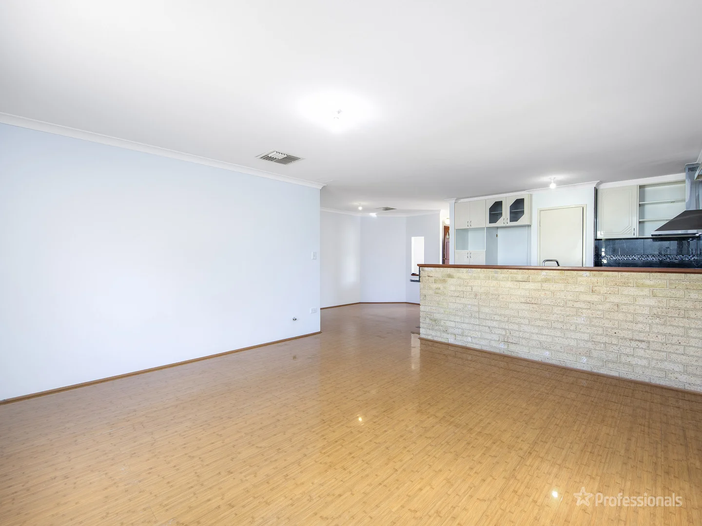 Additional image 6 of 11 Ellenbrae Place, Marangaroo WA 6064