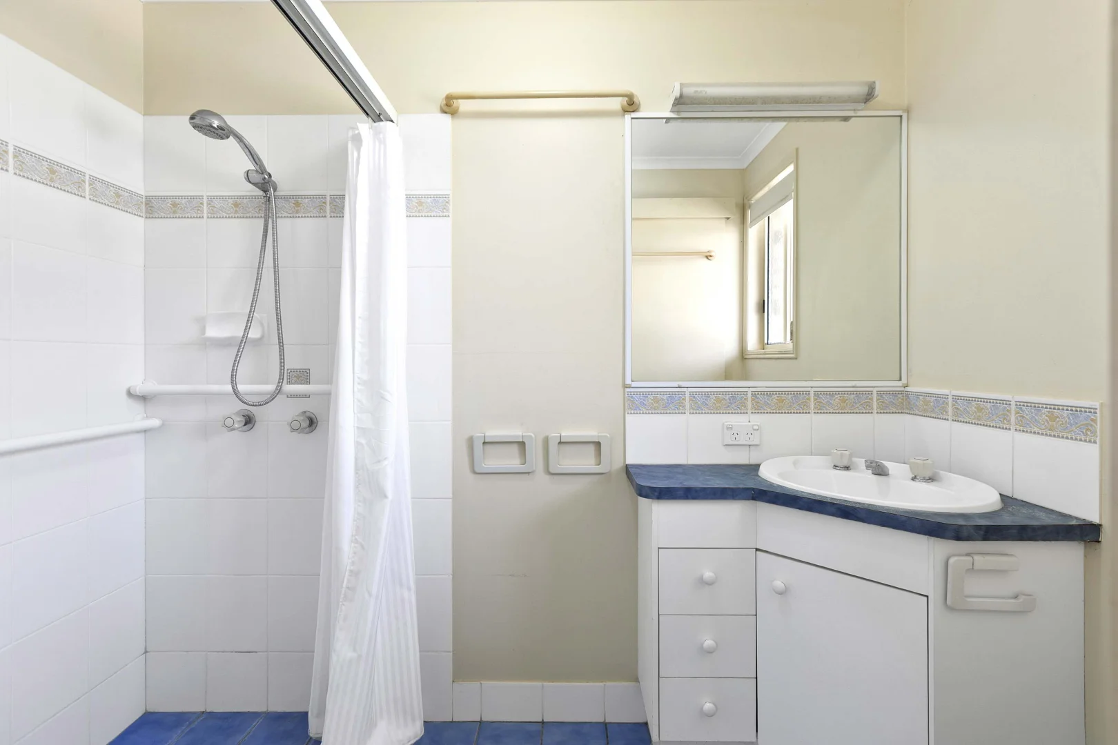 Additional image 15 of 8 Hyperno Road, Point Vernon QLD 4655