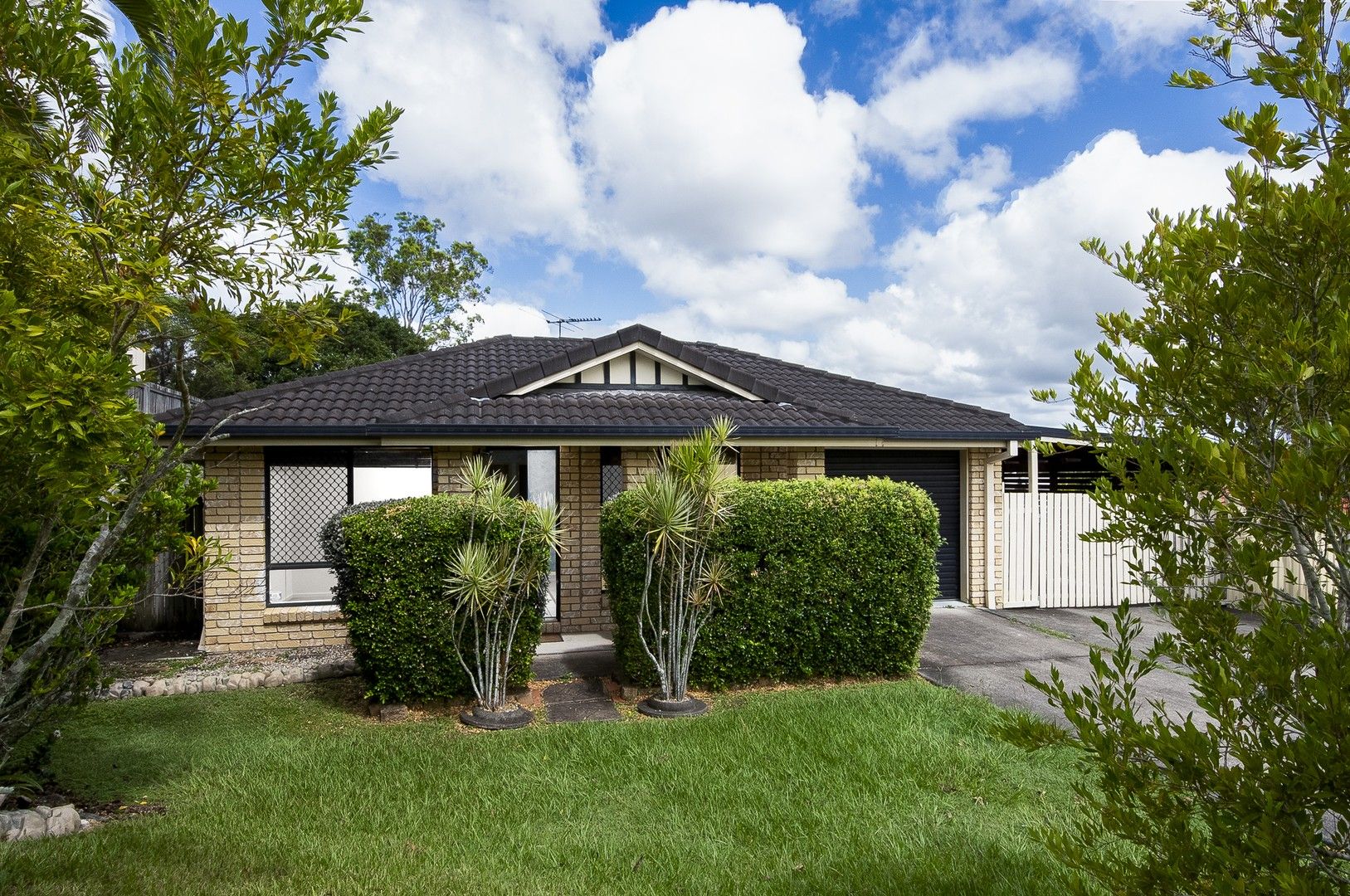 3 bedrooms House in 11 Bombala Court COLLINGWOOD PARK QLD, 4301