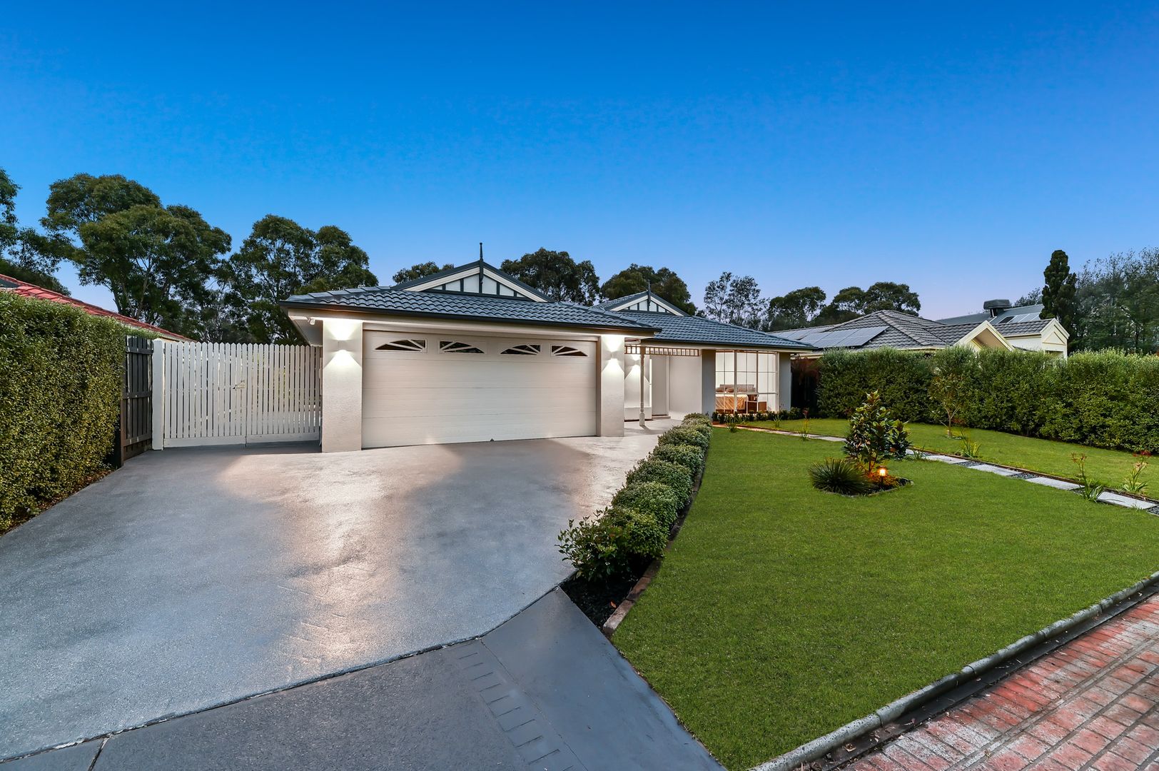 12 Duffy Court, Berwick VIC 3806, Image 1