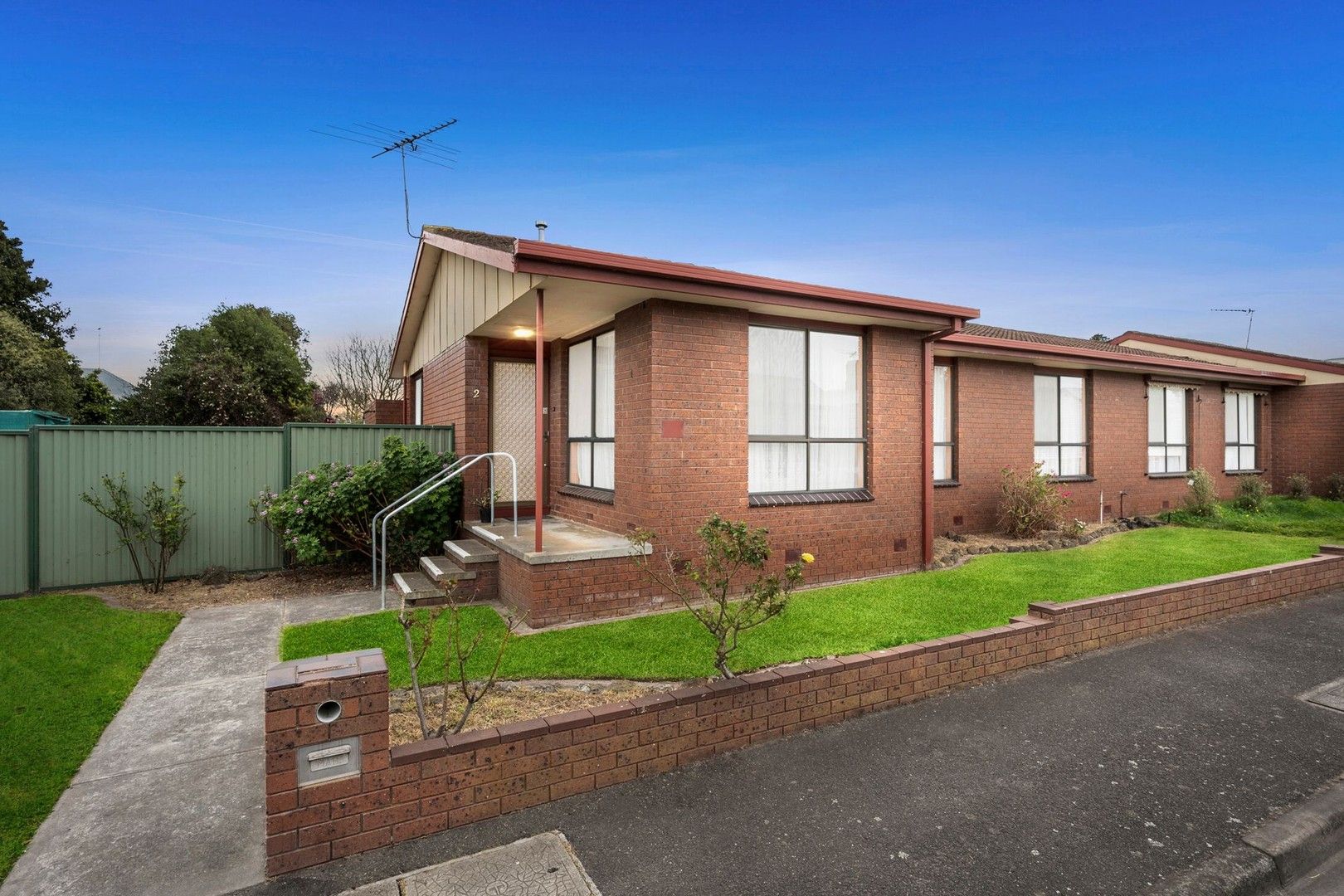 2/1 Crofton Street, Geelong West VIC 3218, Image 0