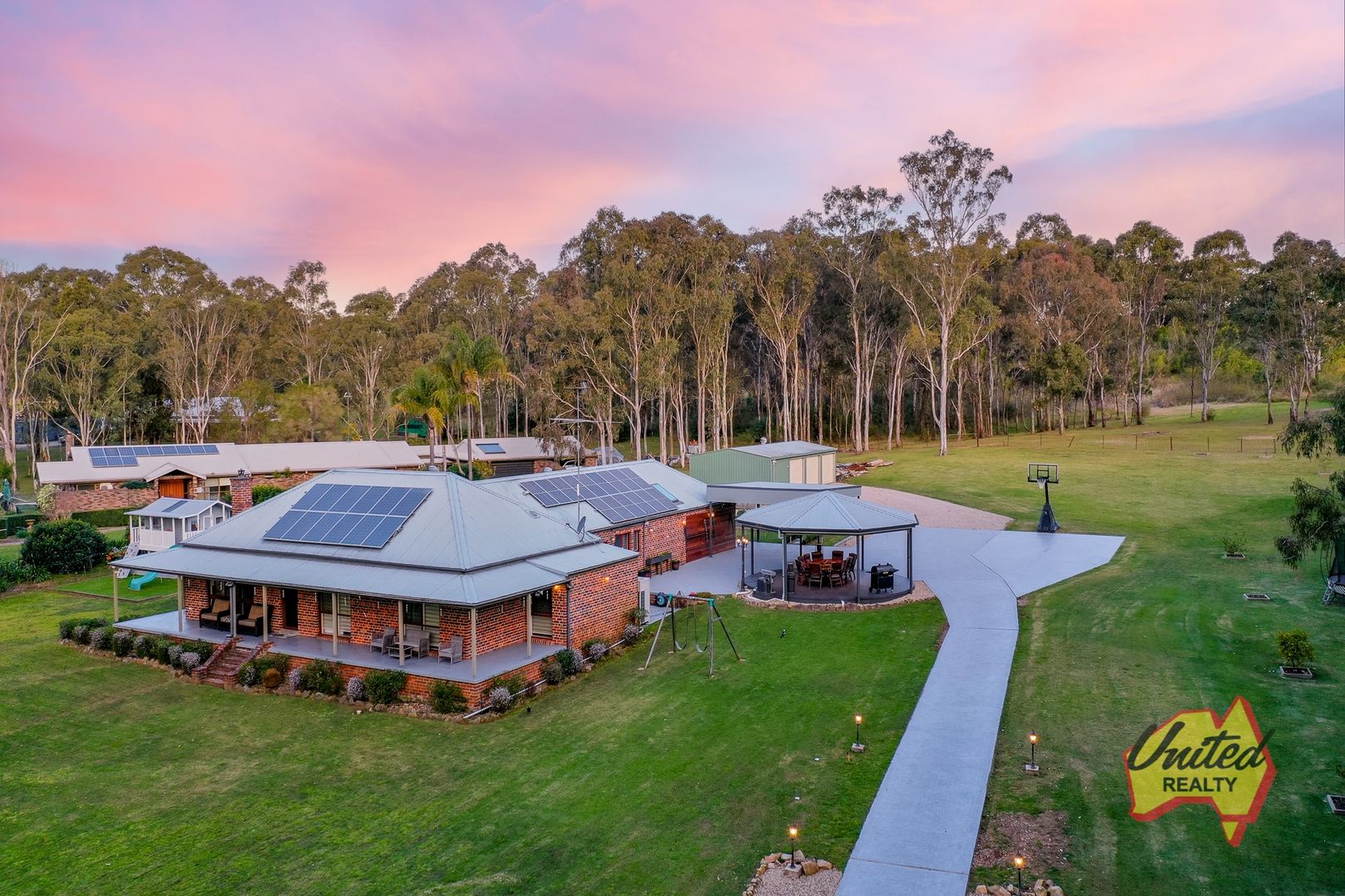 10 St James Road, Varroville NSW 2566 Domain