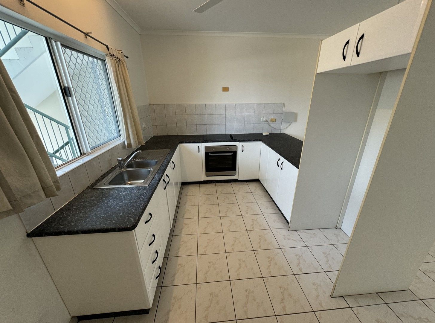 2 bedrooms Apartment / Unit / Flat in 8/27 Mannikan Court BAKEWELL NT, 0832