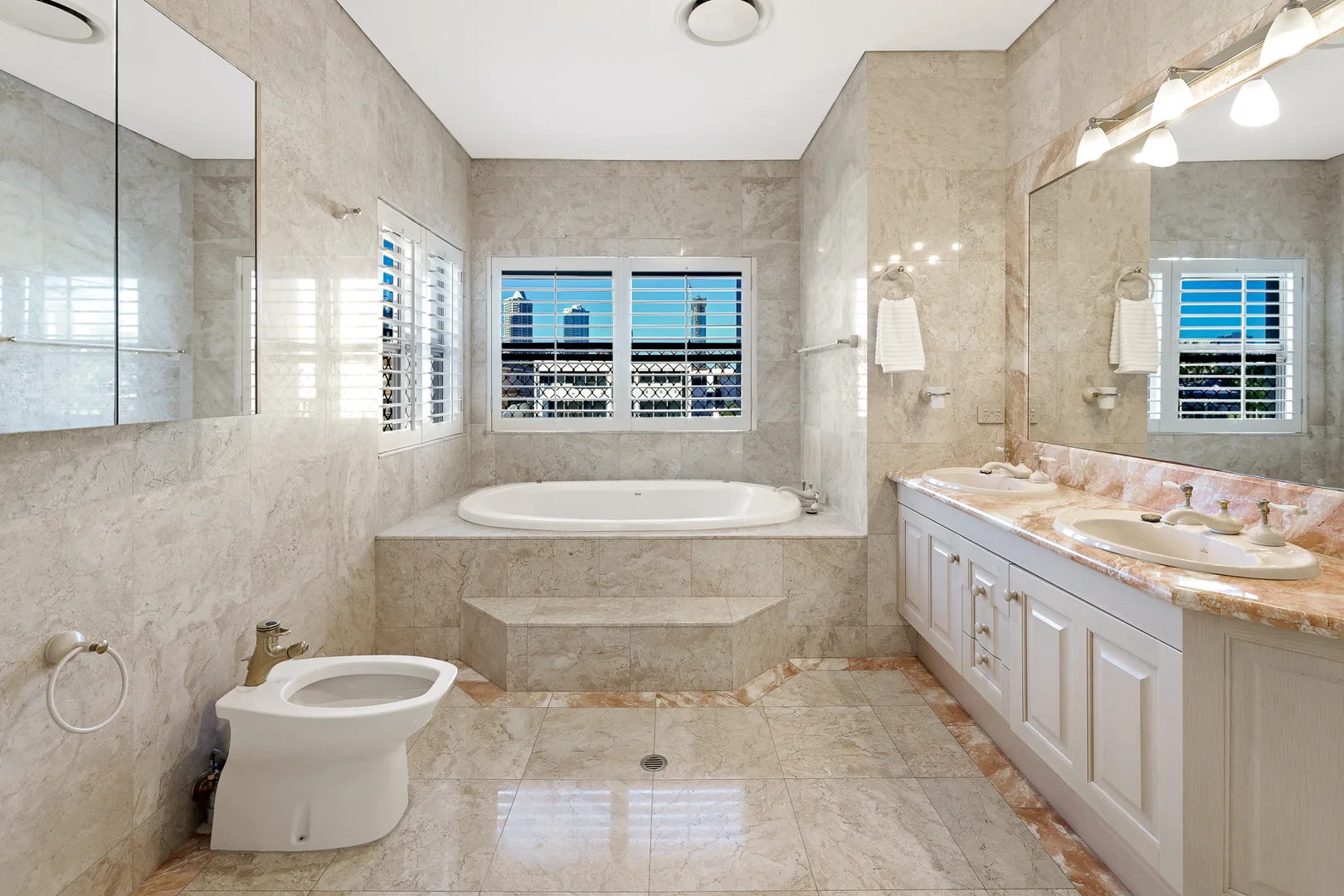 Additional image 18 of 102 Commodore Drive, Paradise Waters QLD 4217