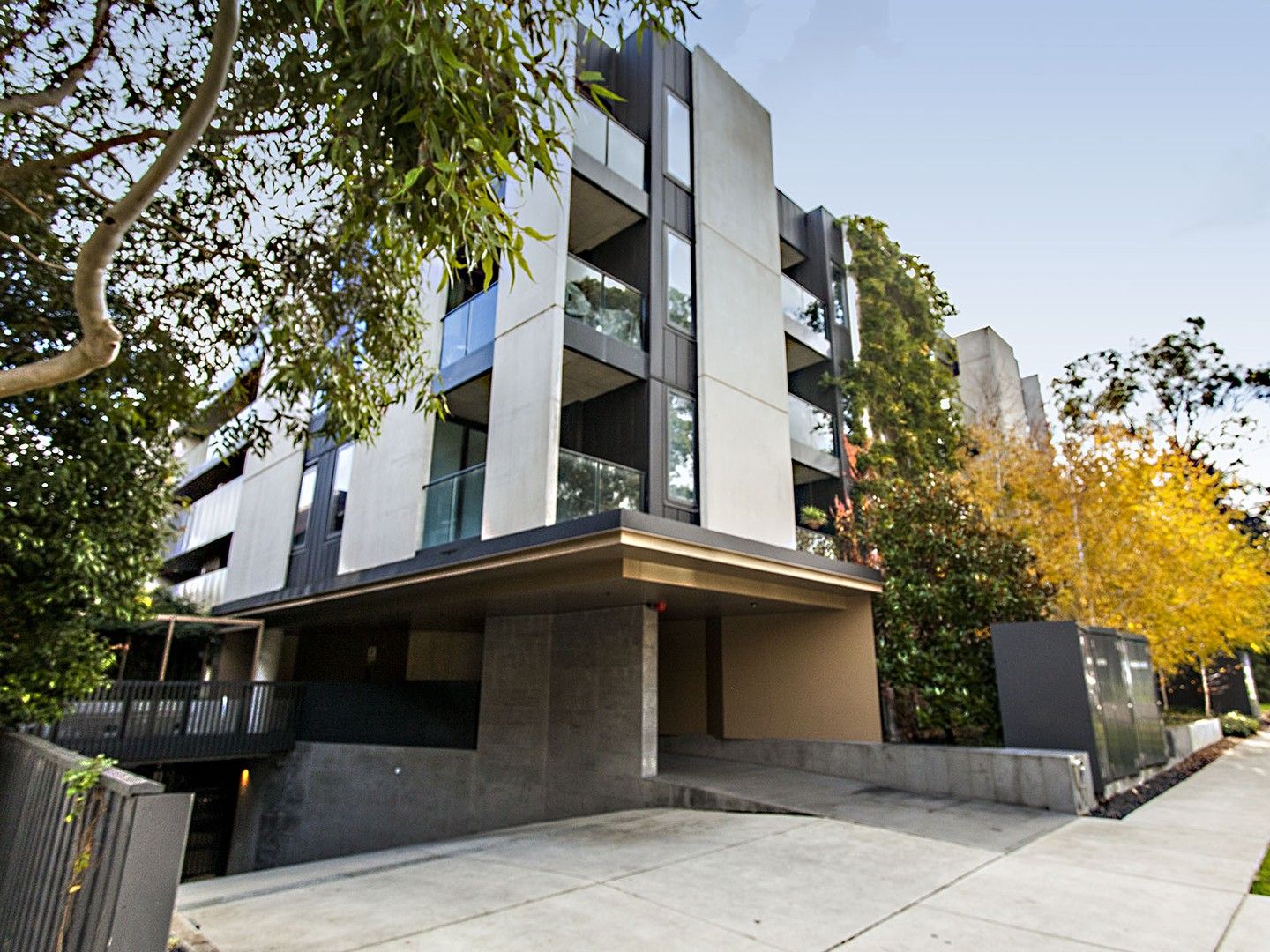 1 bedrooms Apartment / Unit / Flat in 203/12 Queen Street BLACKBURN VIC, 3130