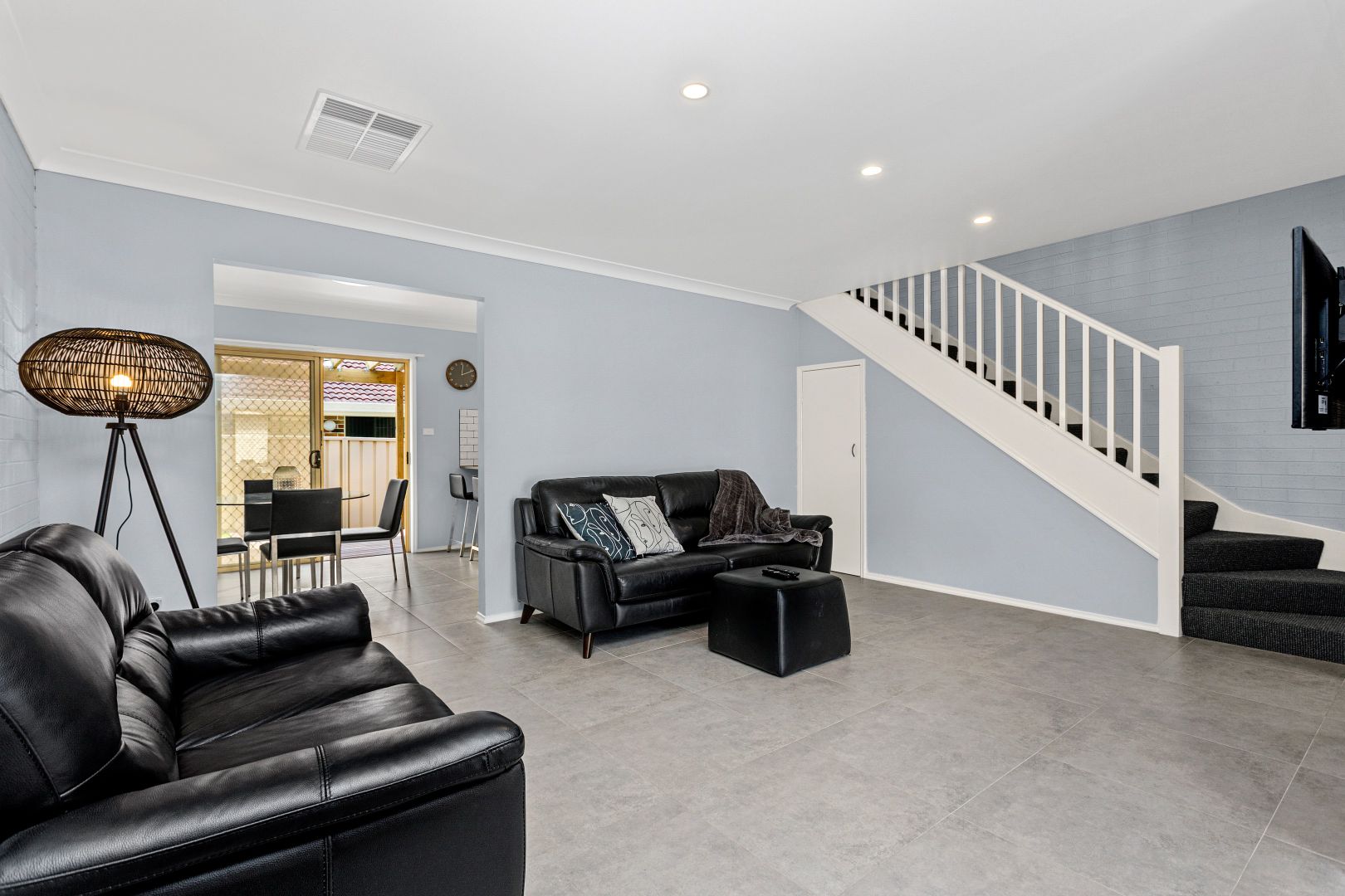 2/32-34 Ash Avenue, Albion Park Rail NSW 2527, Image 2