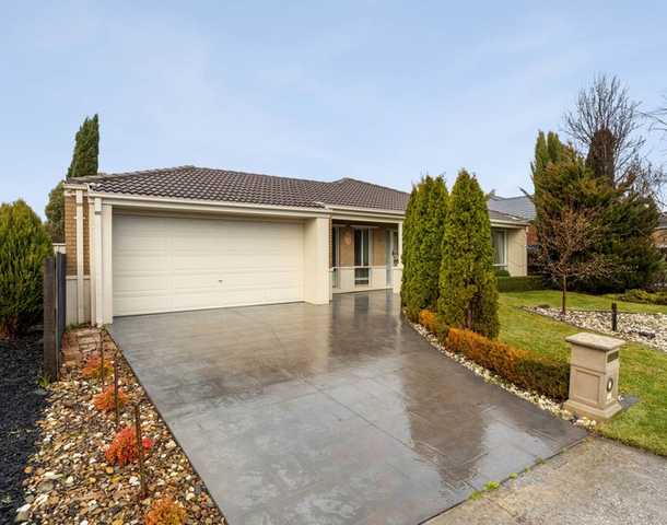 22 Vernon Close, New Gisborne VIC 3438