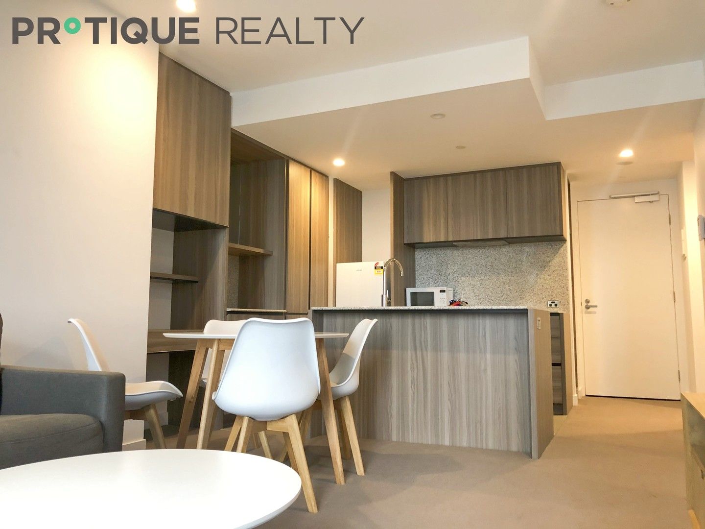 2 bedrooms Apartment / Unit / Flat in 1002/160 Victoria Street CARLTON VIC, 3053