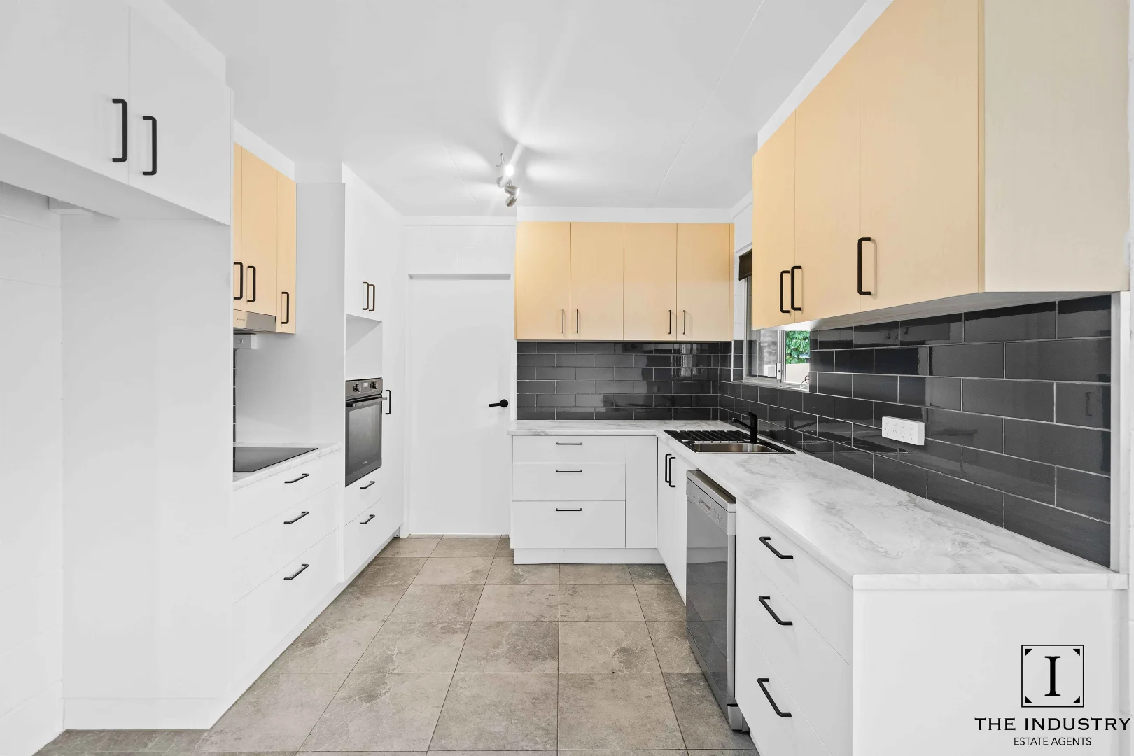 Additional image 4 of 1/93 Marshall Street, Machans Beach QLD 4878