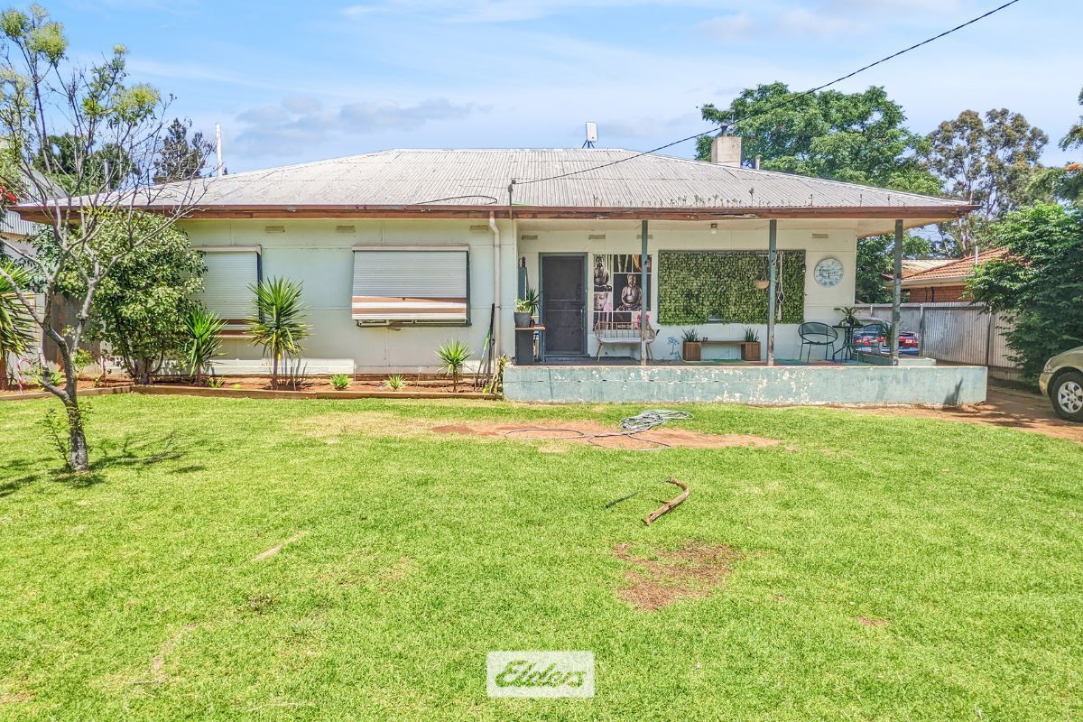 18 Mitchell Avenue, Dareton NSW 2717, Image 0