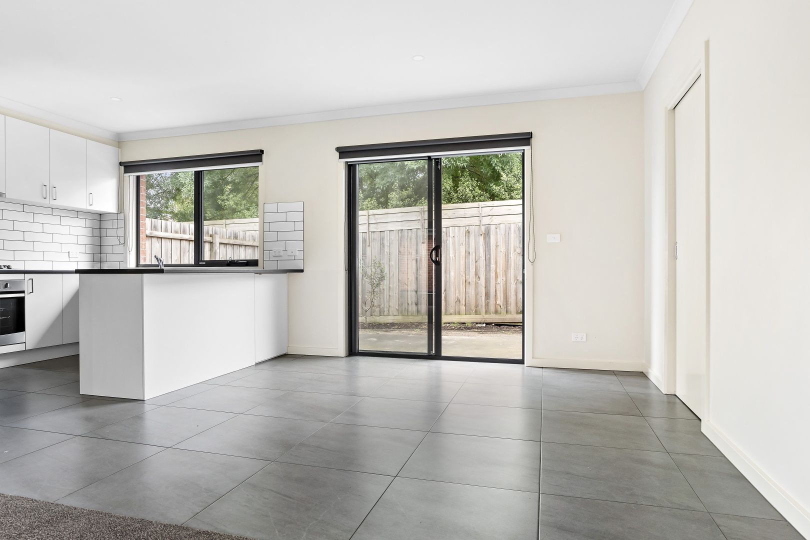 3/4 Shield Court, Kilsyth VIC 3137, Image 2