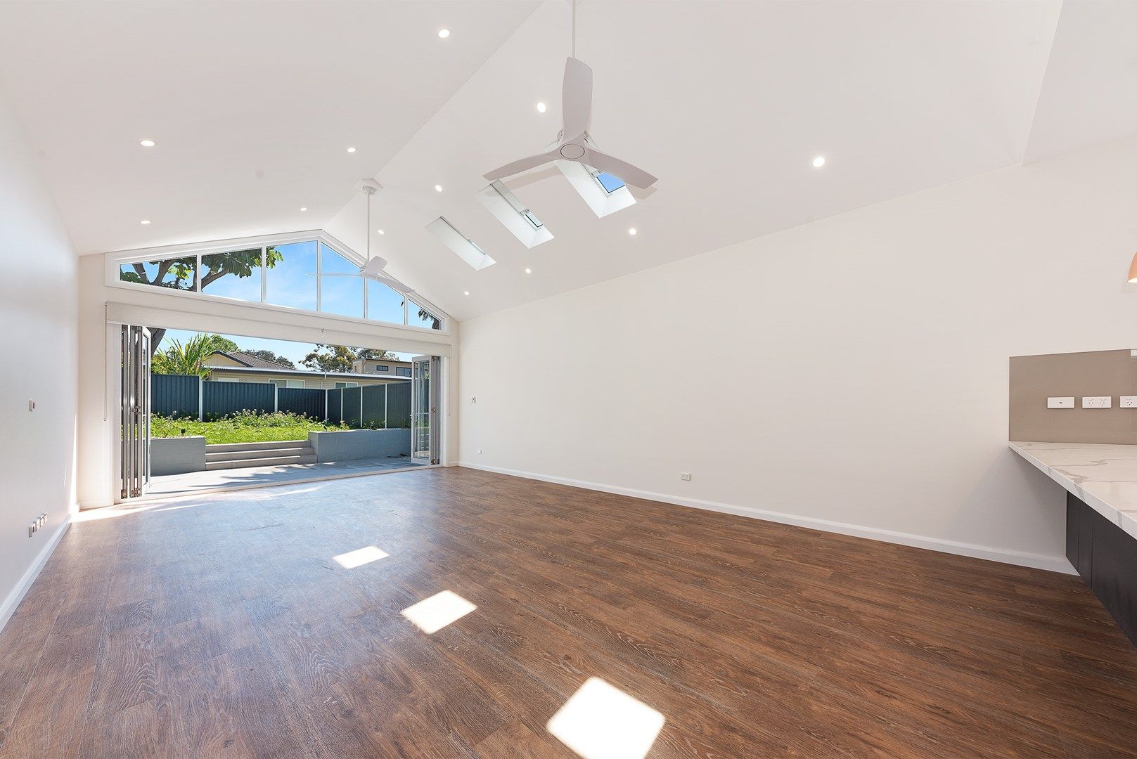 3 bedrooms Apartment / Unit / Flat in 38/38 Royal St CHATSWOOD NSW, 2067