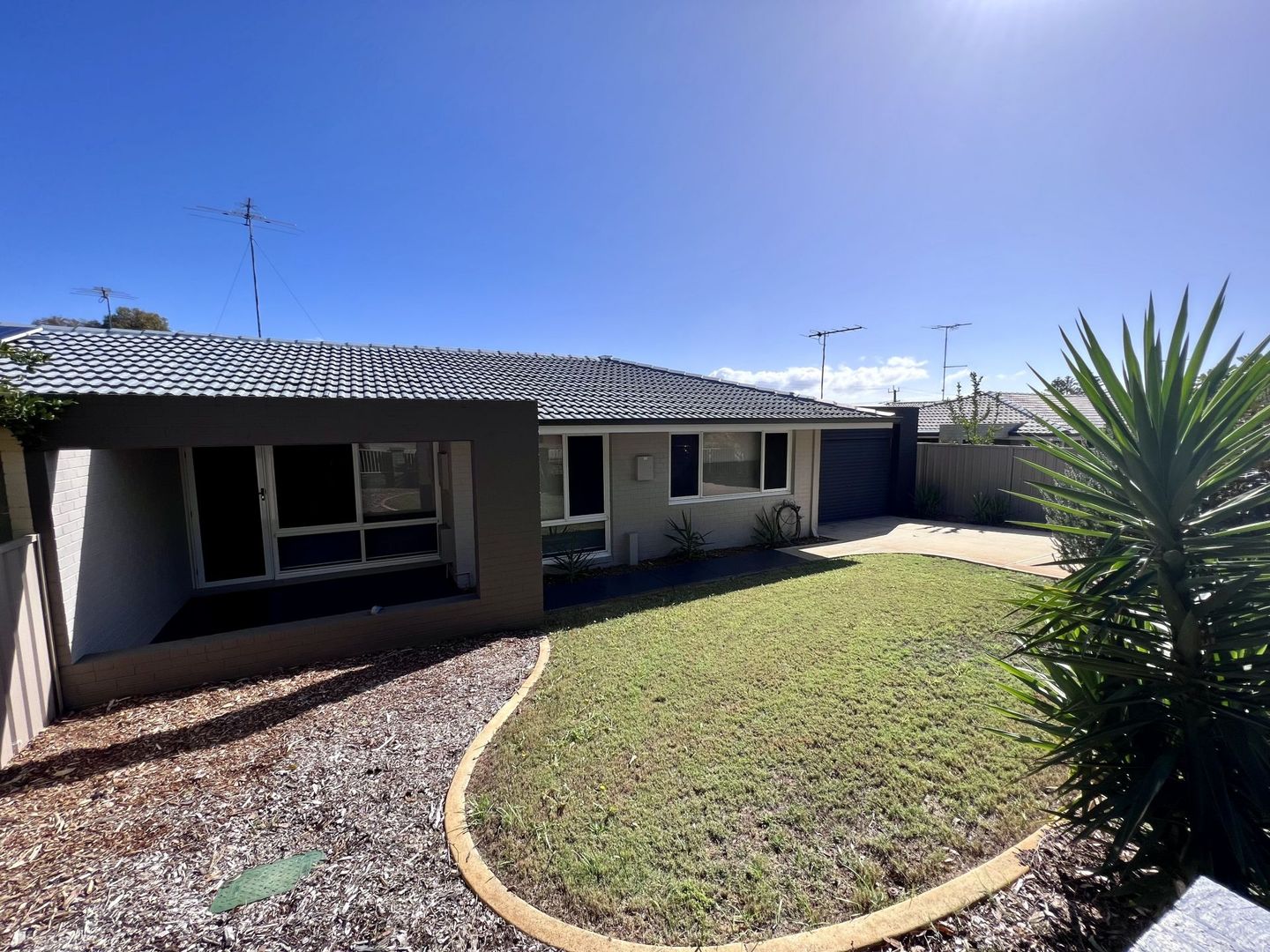 9 Harfleur Pl, Hamilton Hill WA 6163, Image 1