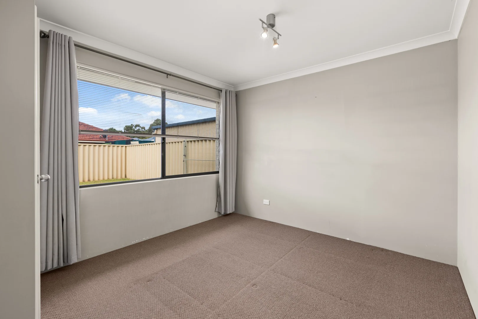 Additional image 18 of 14 Carbine Loop, Millbridge WA 6232